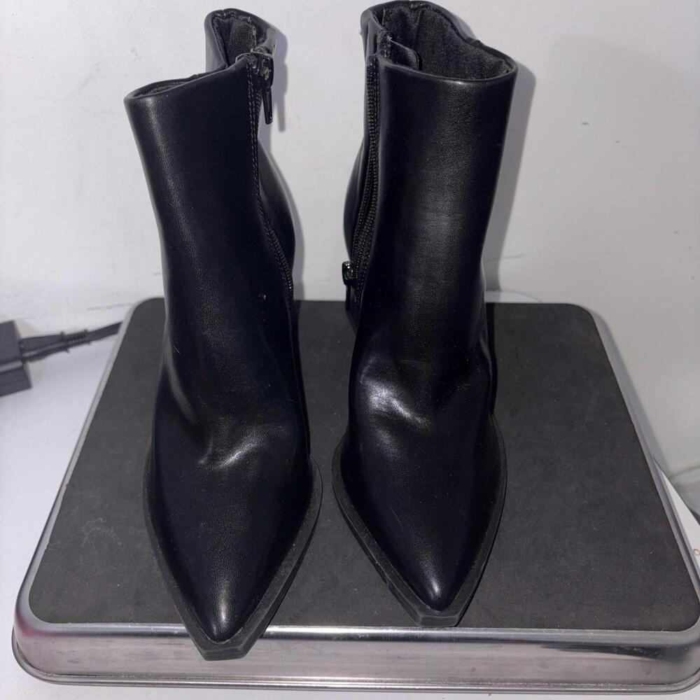BP Women's Pointy Toe Mid Boots 4 New